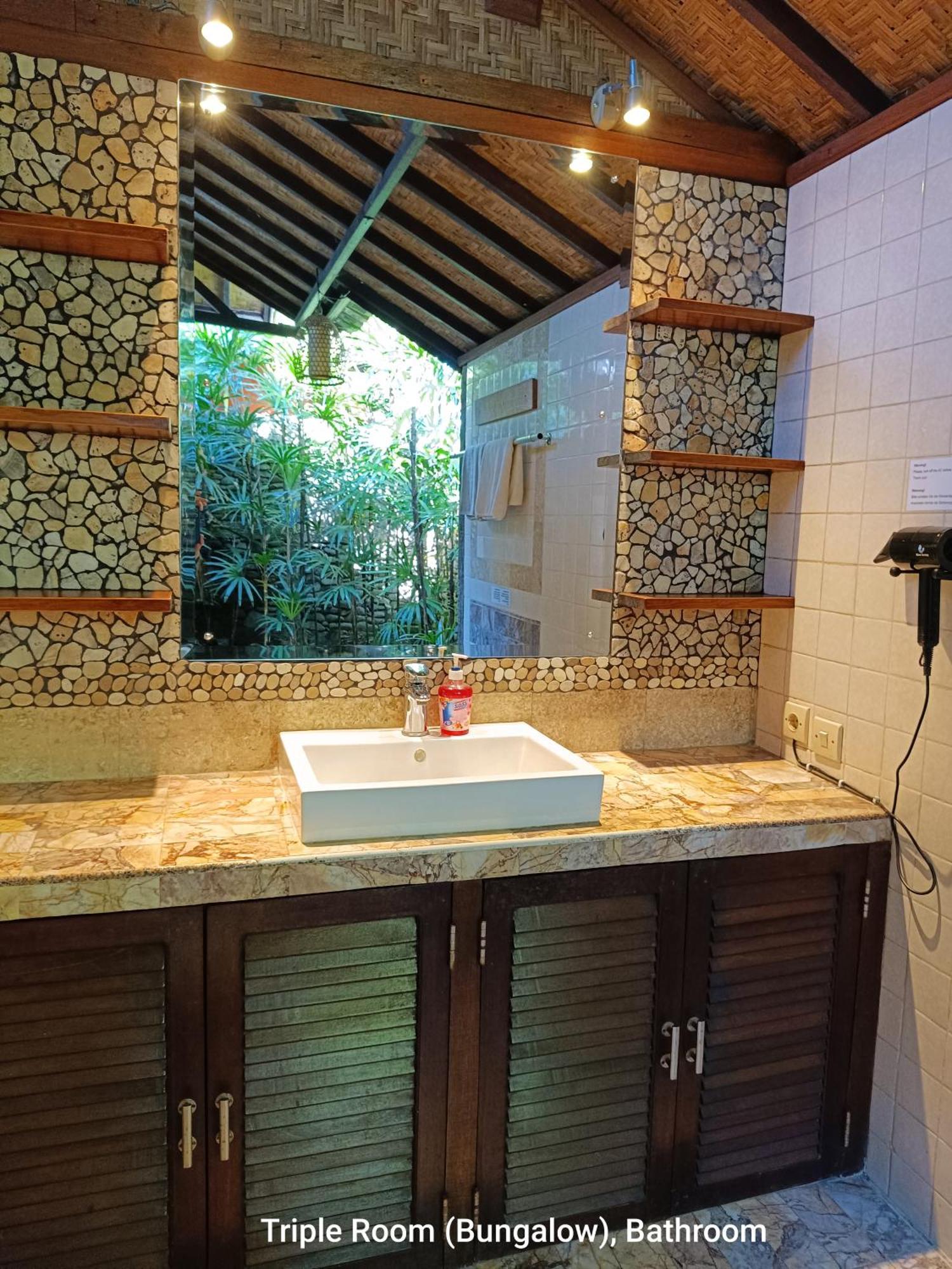 Guci Guesthouses Ubud Exteriör bild