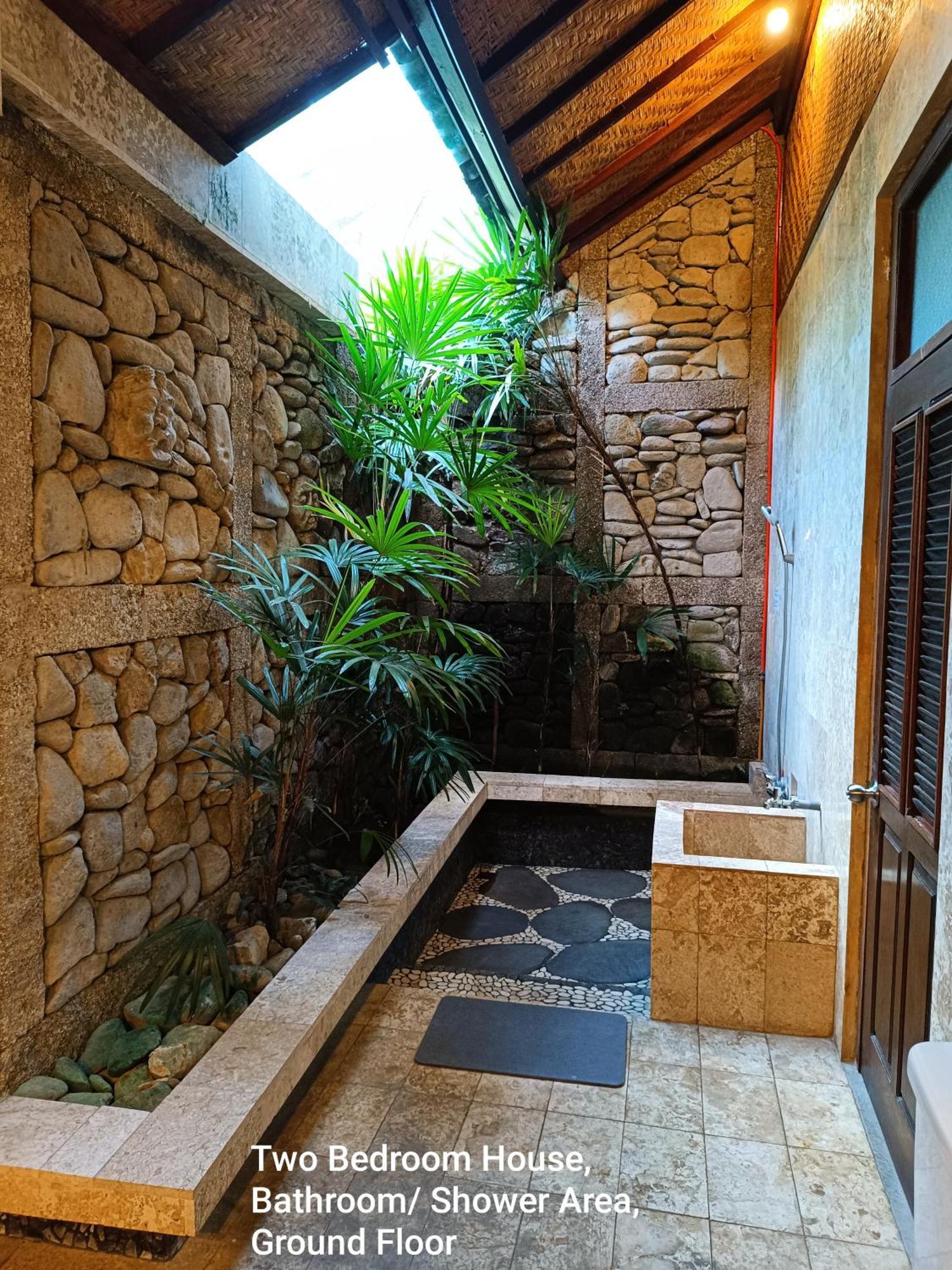 Guci Guesthouses Ubud Exteriör bild